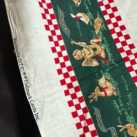 Vintage Lot Cut and Sew Festive Crafts - Wreath, Santa’s Stockings and Apron - Picture 10 of 14